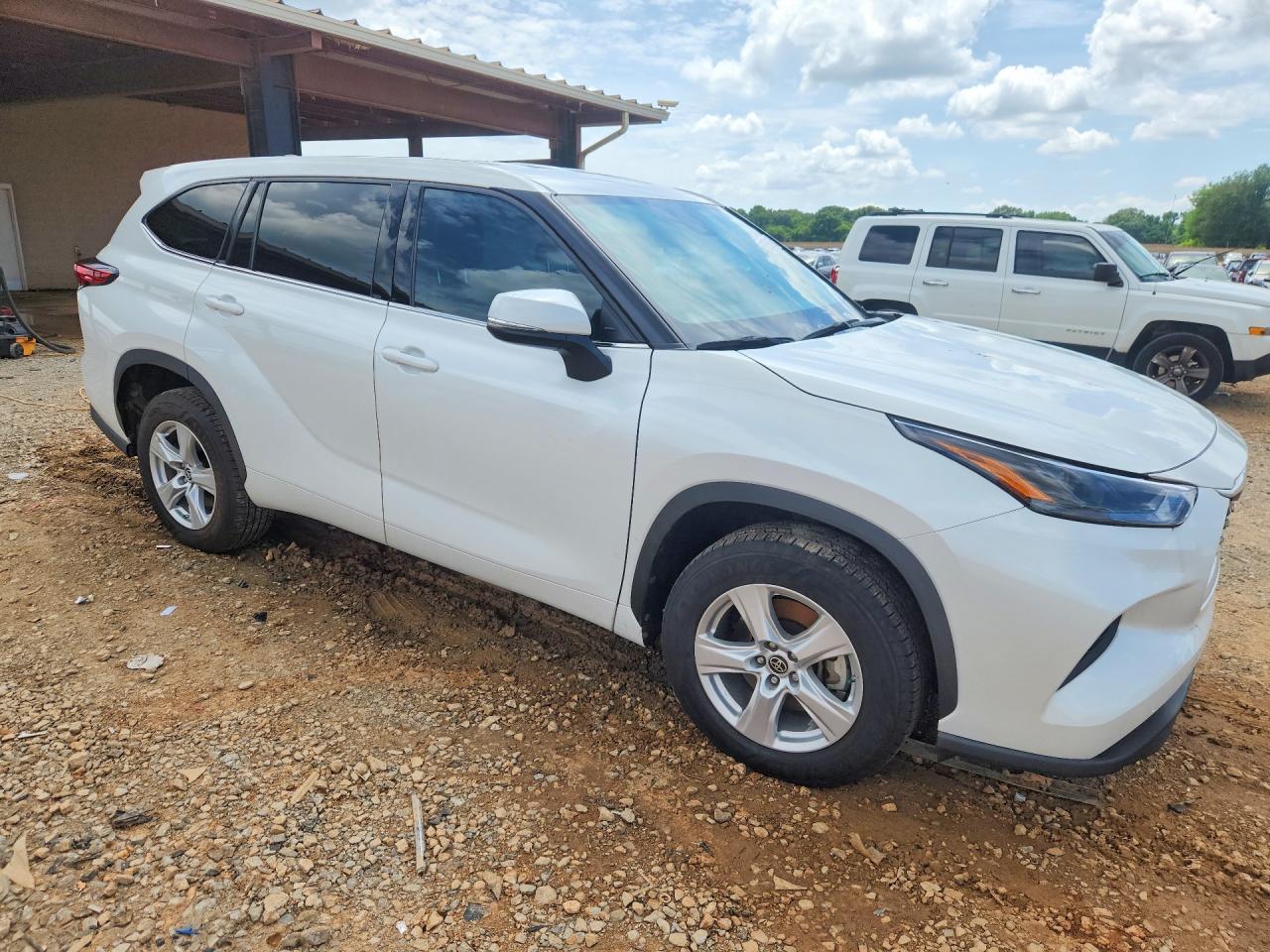 2022 TOYOTA HIGHLANDER