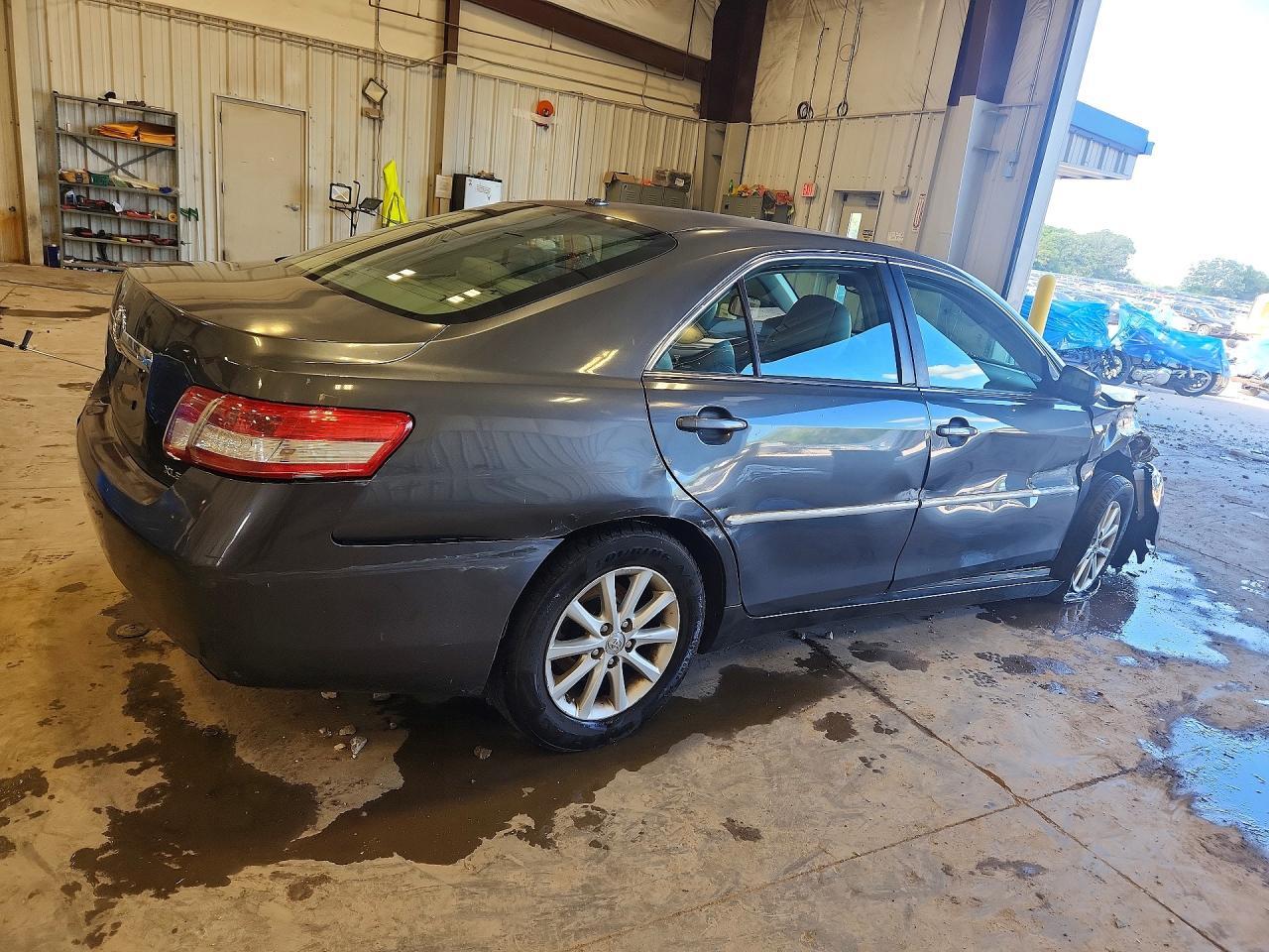 2010 TOYOTA CAMRY