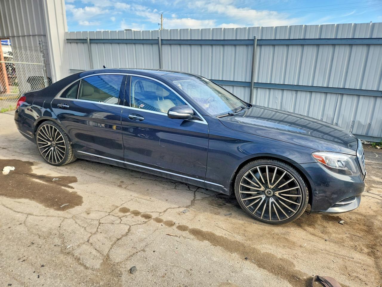2015 MERCEDES-BENZ S-Class