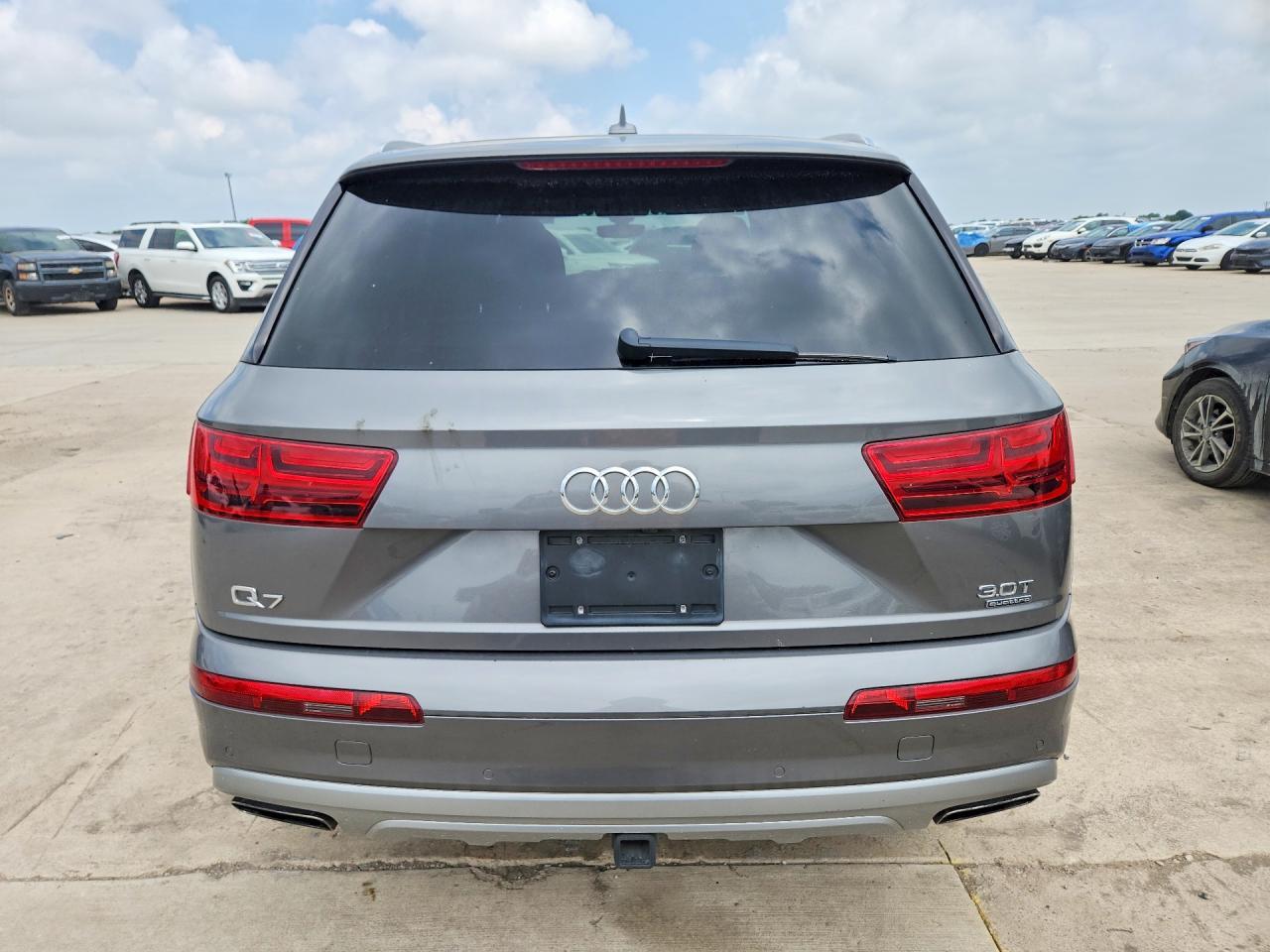 2018 AUDI Q7