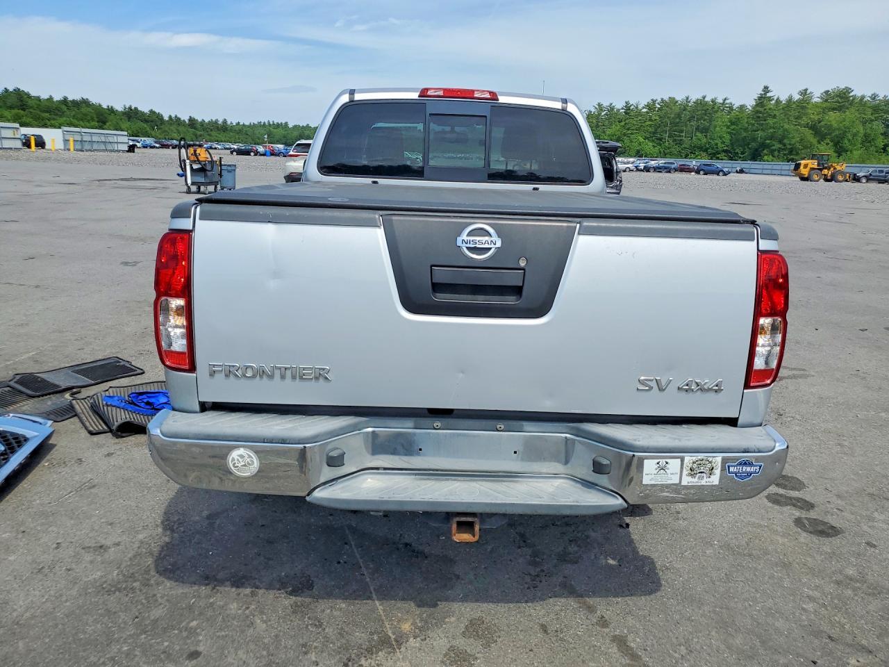 2011 NISSAN Frontier