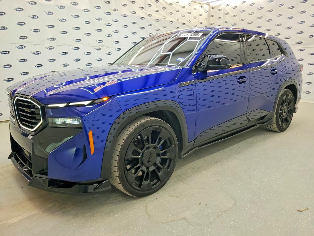 2023 BMW Xm