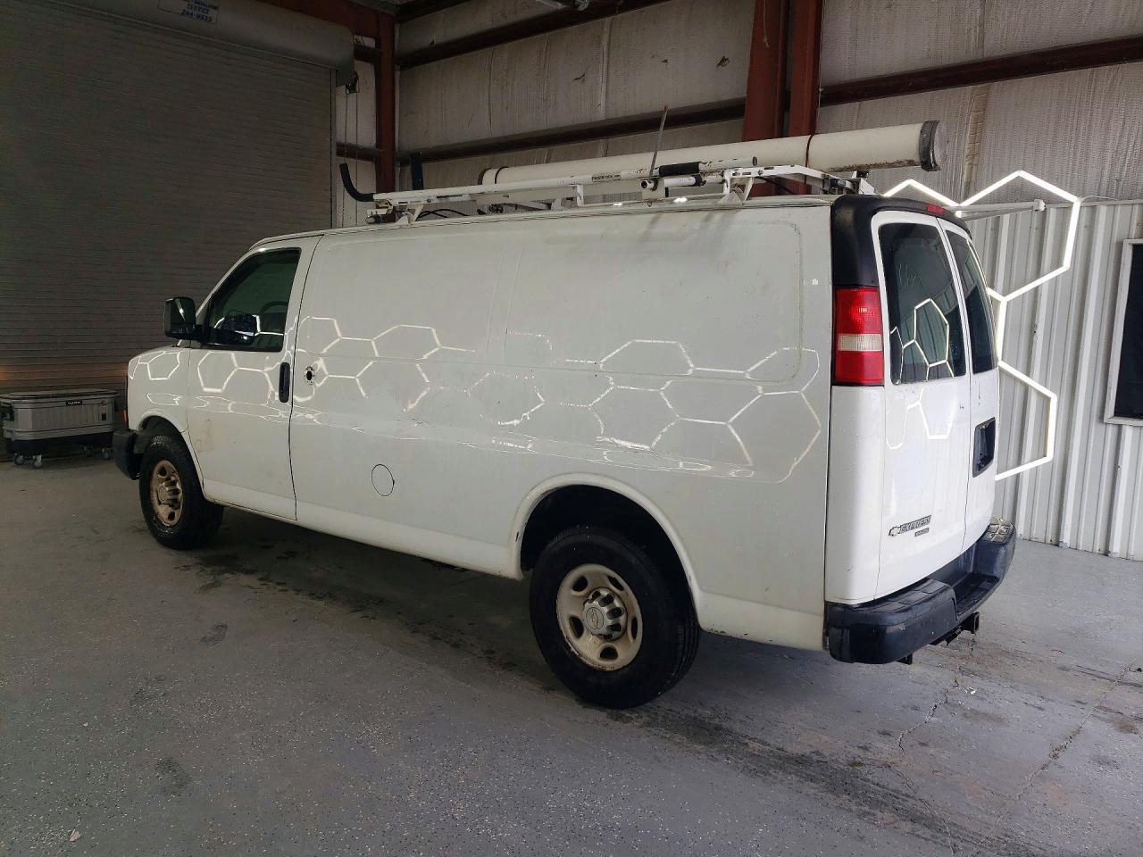 2013 CHEVROLET EXPRESS 2500