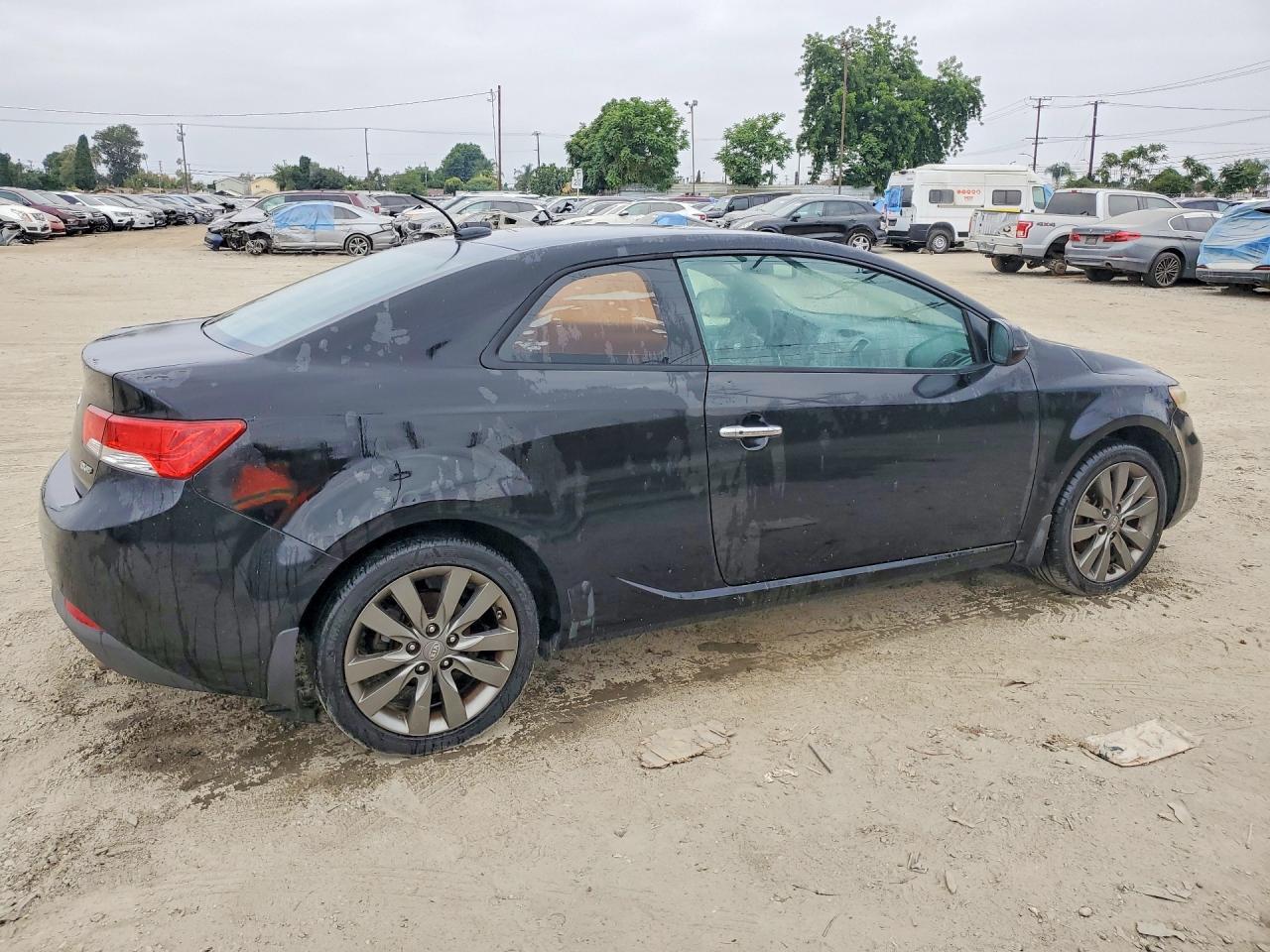 2013 KIA FORTE