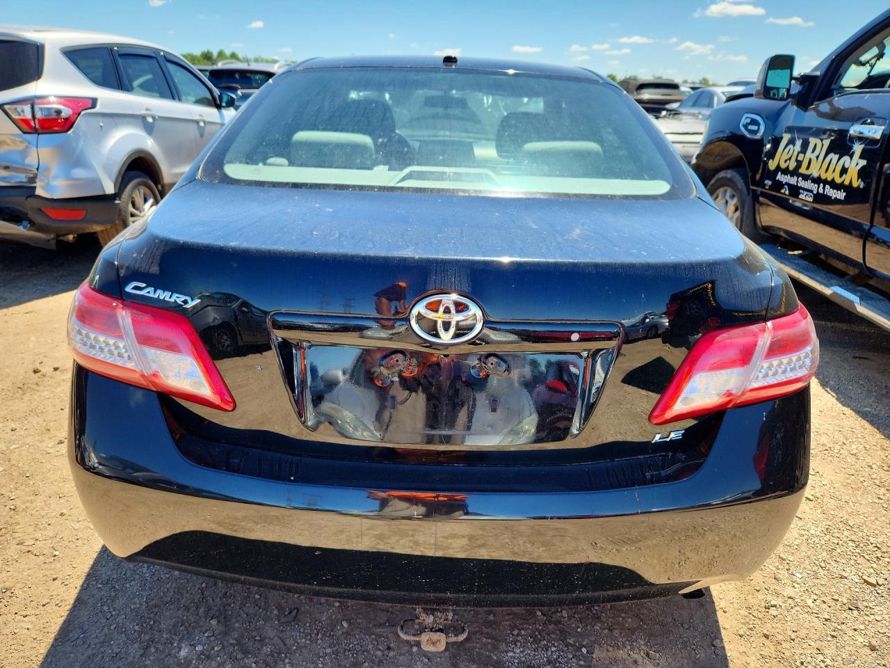 2011 TOYOTA CAMRY