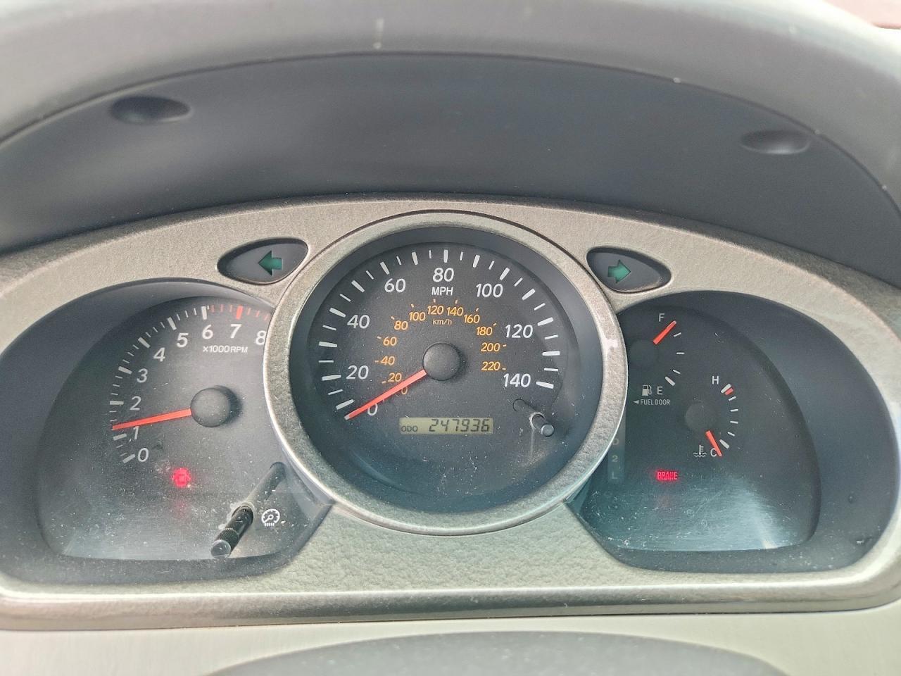 2001 TOYOTA HIGHLANDER