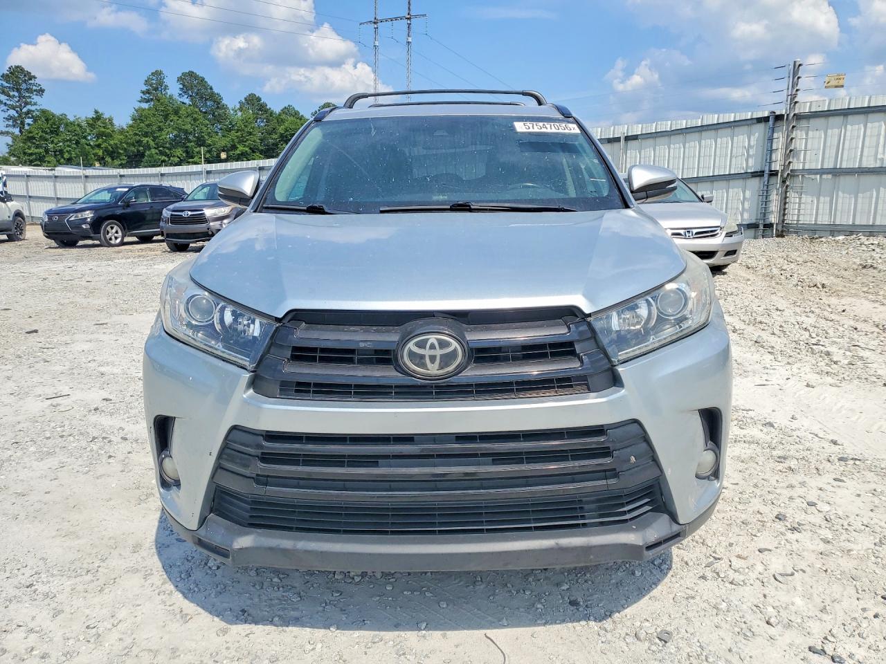 2017 TOYOTA HIGHLANDER