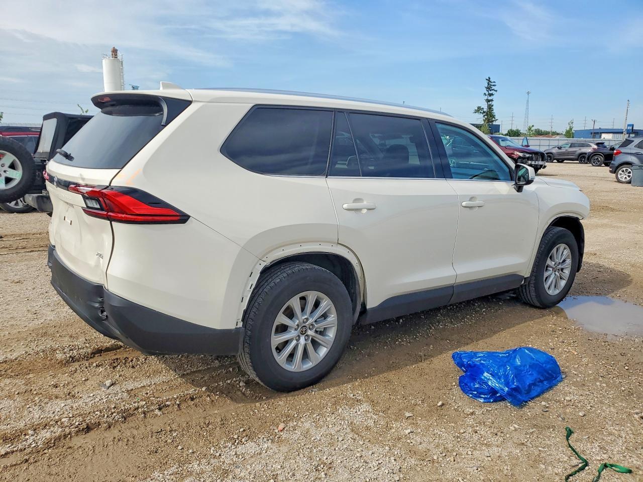 2024 TOYOTA HIGHLANDER