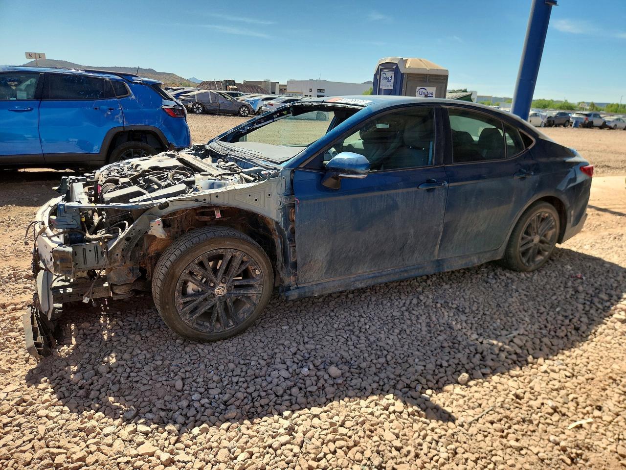 2025 TOYOTA CAMRY