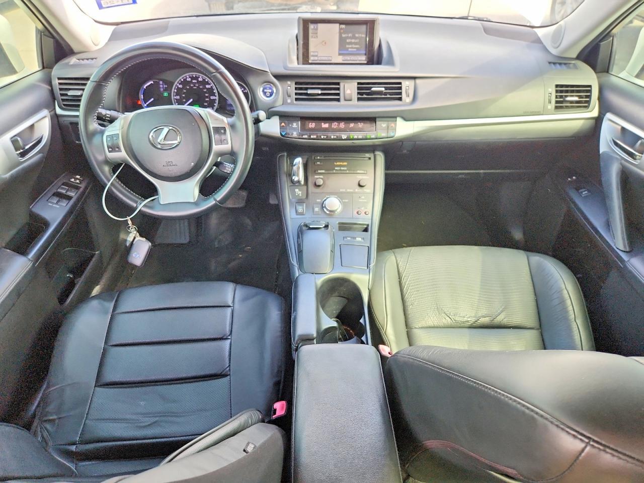 2013 LEXUS CT 200