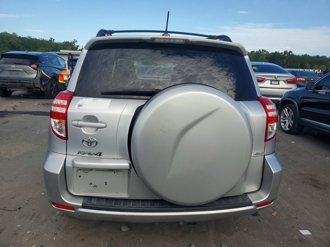 2011 TOYOTA RAV4