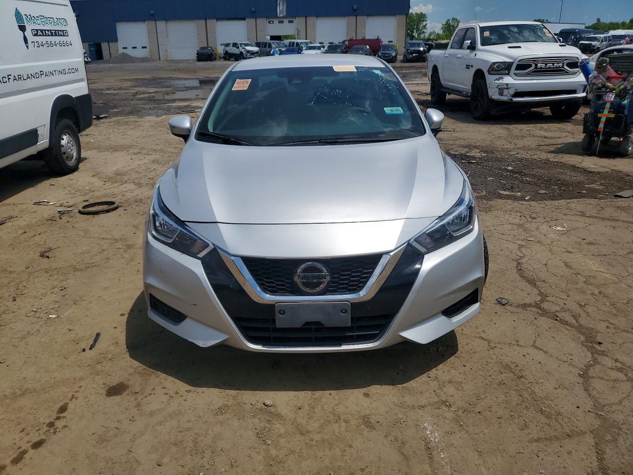 2021 NISSAN VERSA