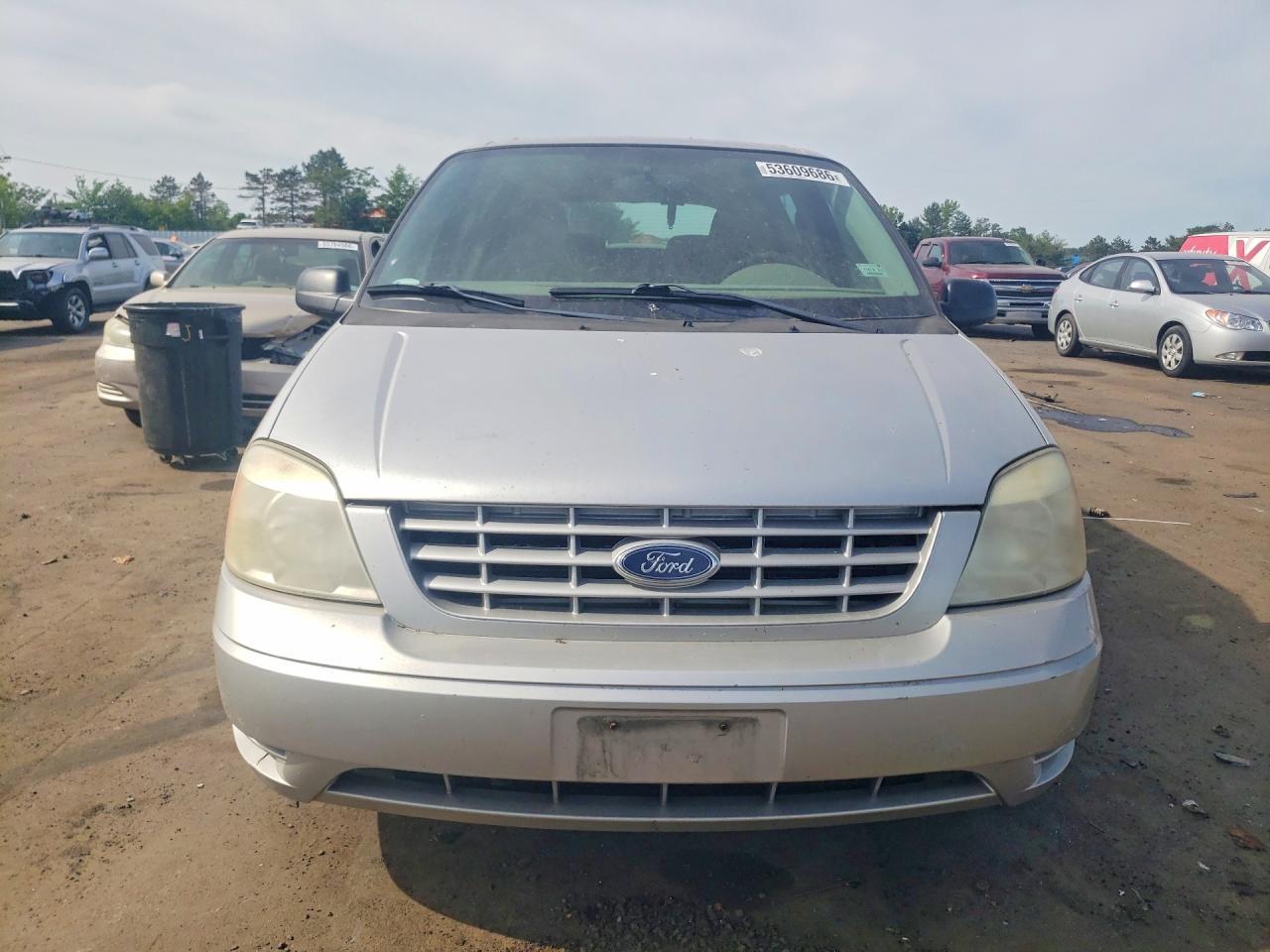 2004 FORD Freestar