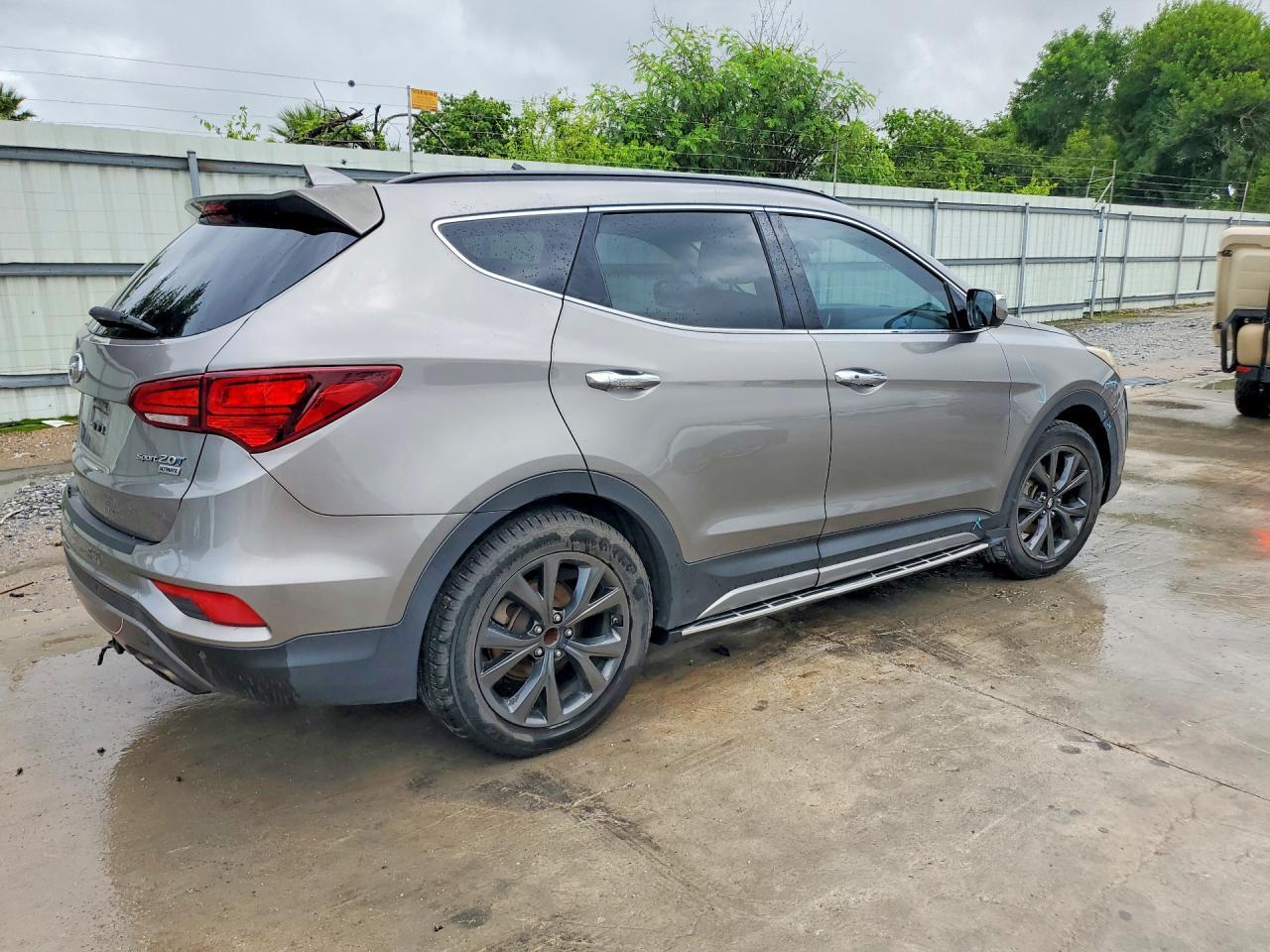 2017 HYUNDAI SANTA FE