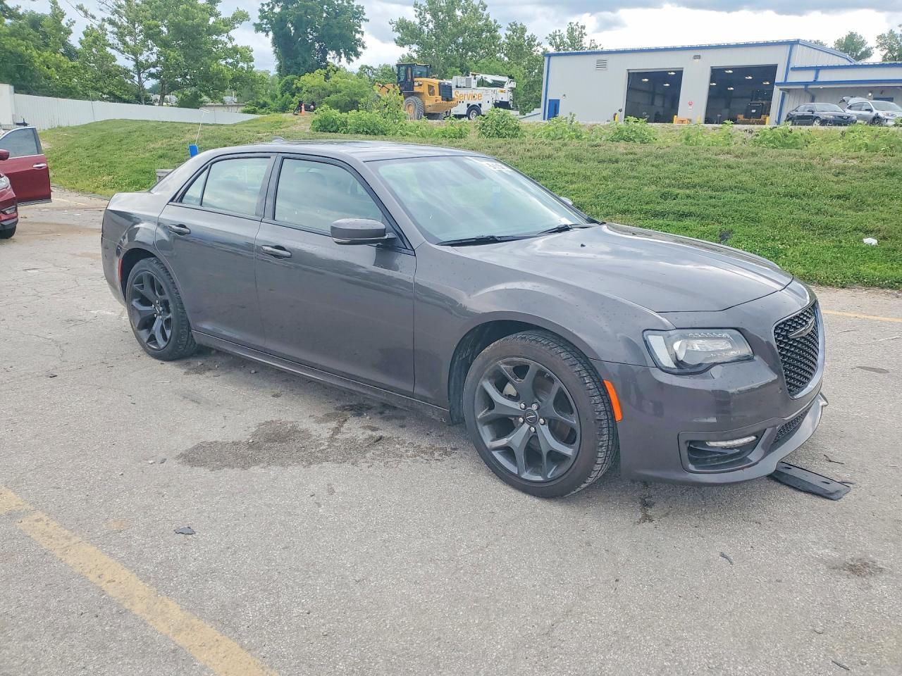 2022 CHRYSLER 300