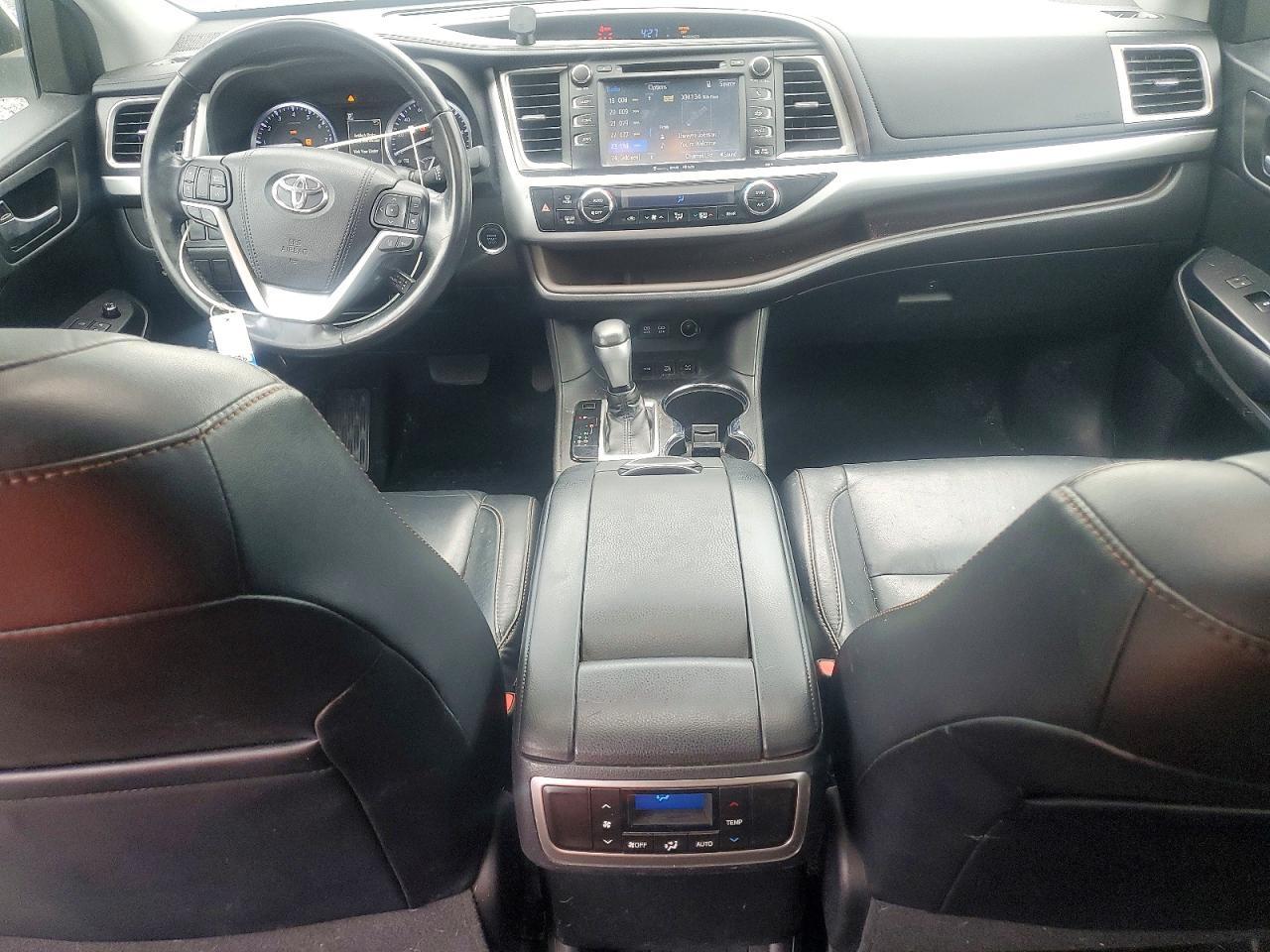 2018 TOYOTA HIGHLANDER