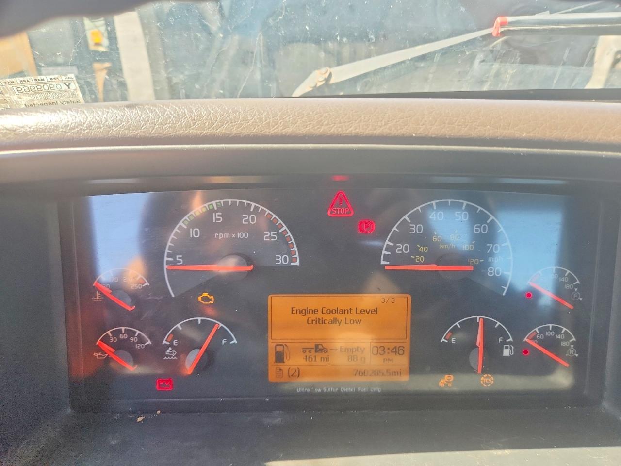 2014 VOLVO VNL