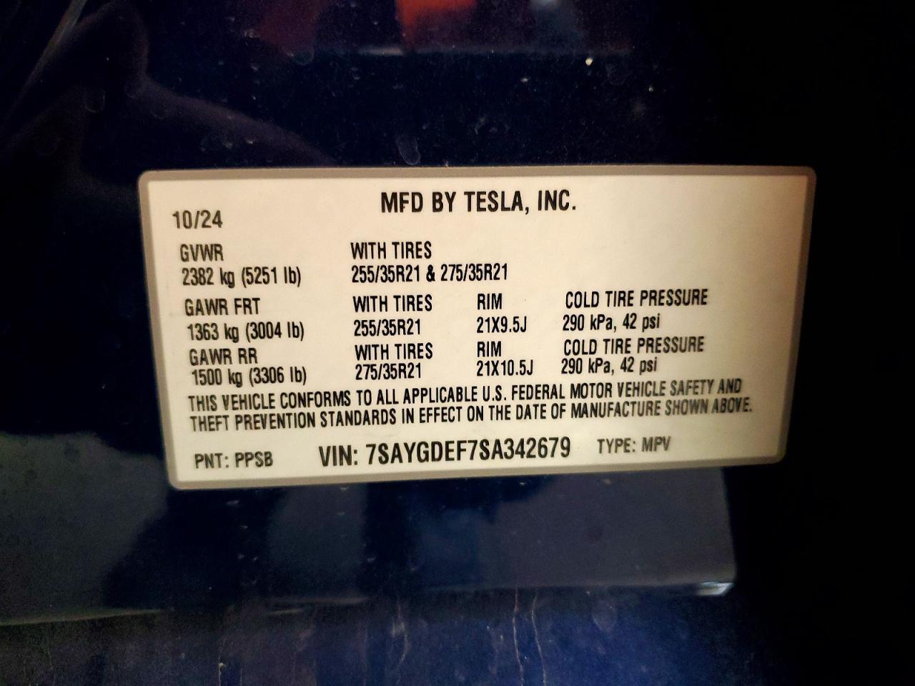 2025 TESLA MODEL Y