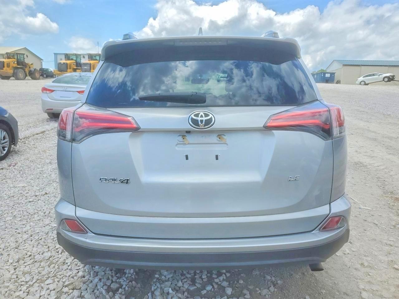 2016 TOYOTA RAV4