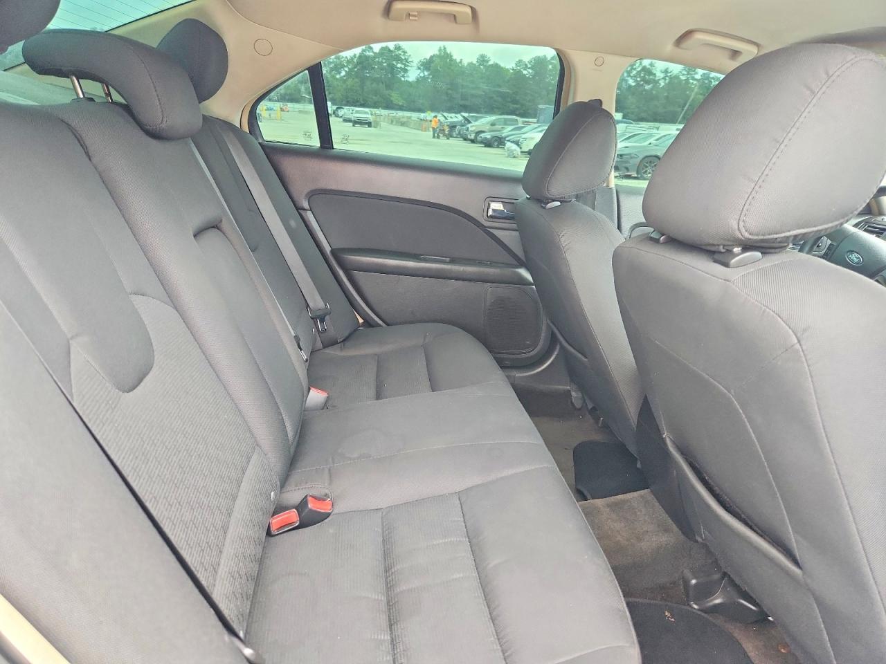 2011 FORD FUSION