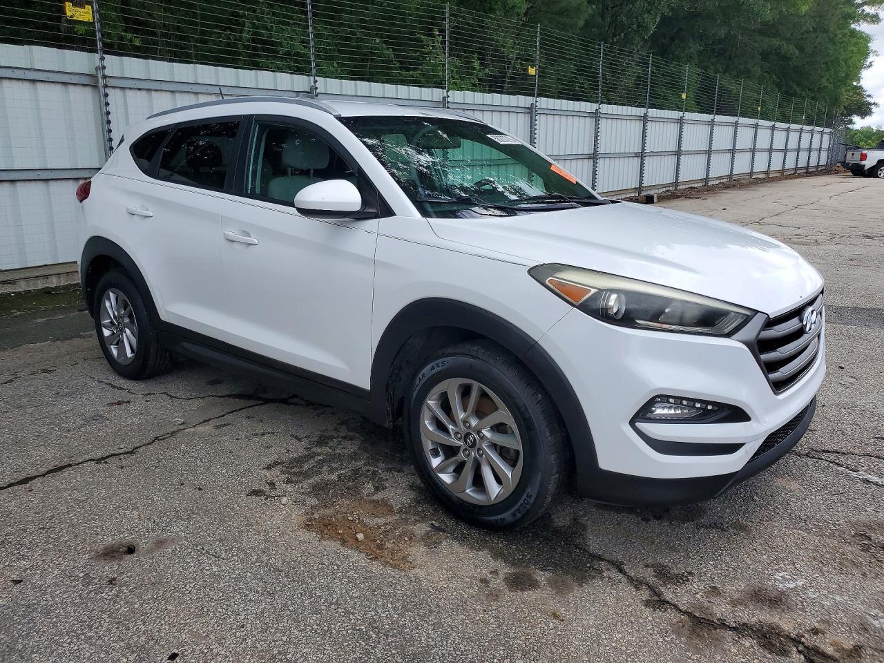 2016 HYUNDAI TUCSON