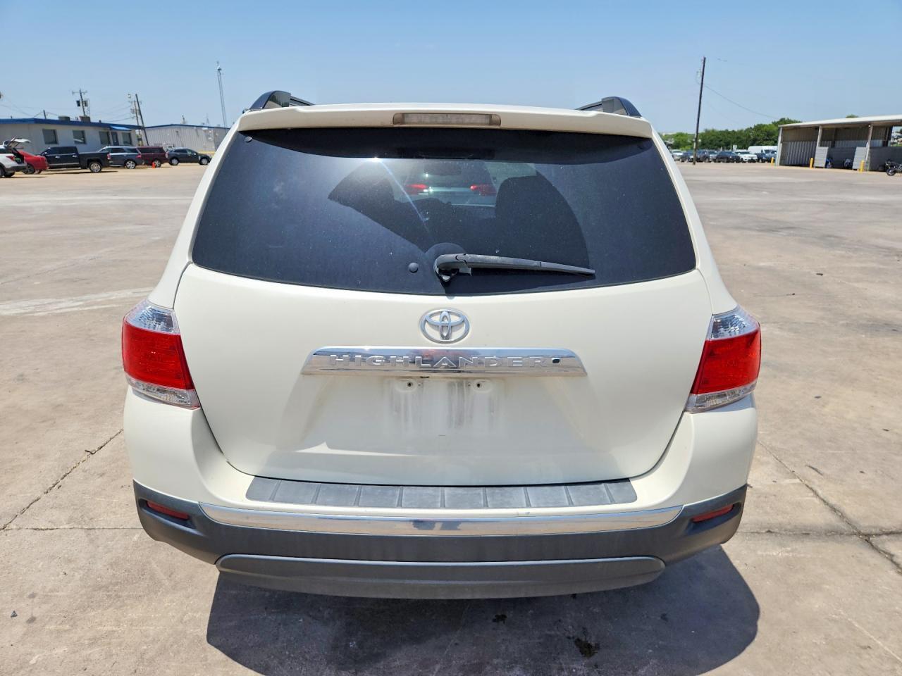 2013 TOYOTA HIGHLANDER
