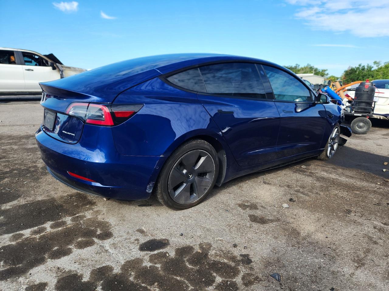 2022 TESLA MODEL 3