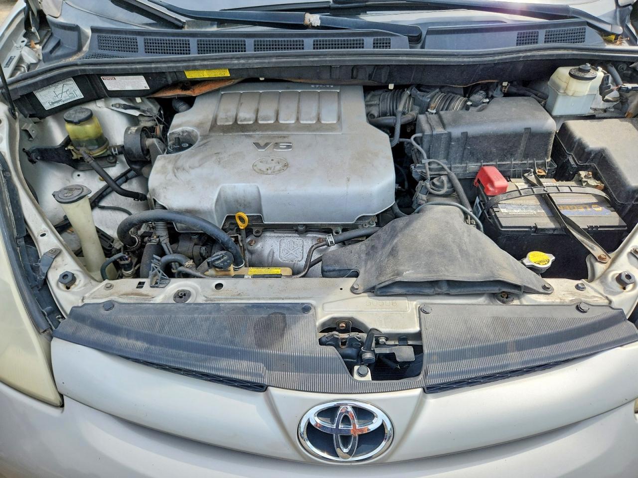 2008 TOYOTA SIENNA