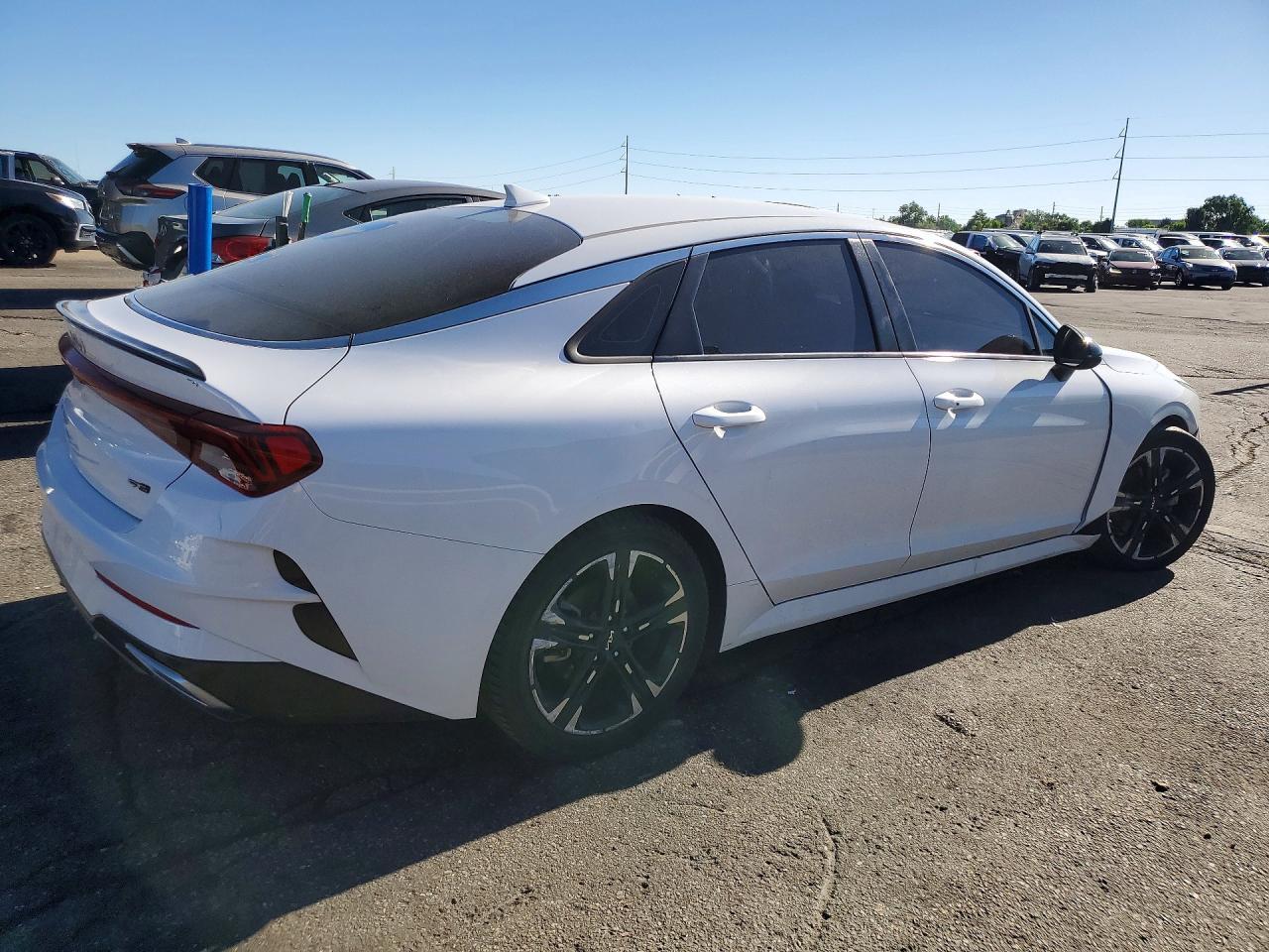 2022 KIA K5