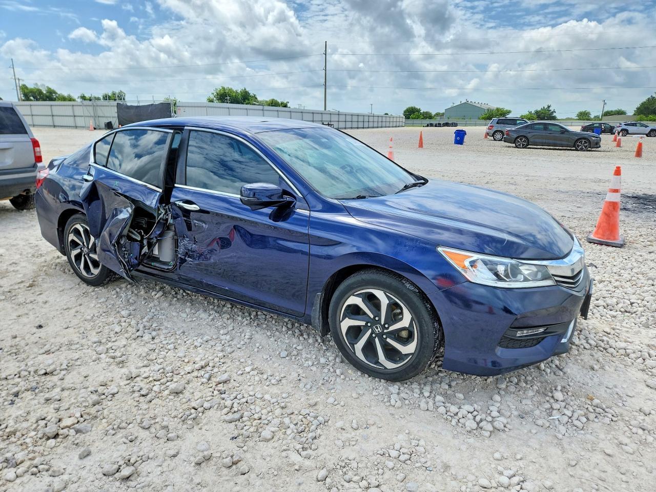 2017 HONDA ACCORD