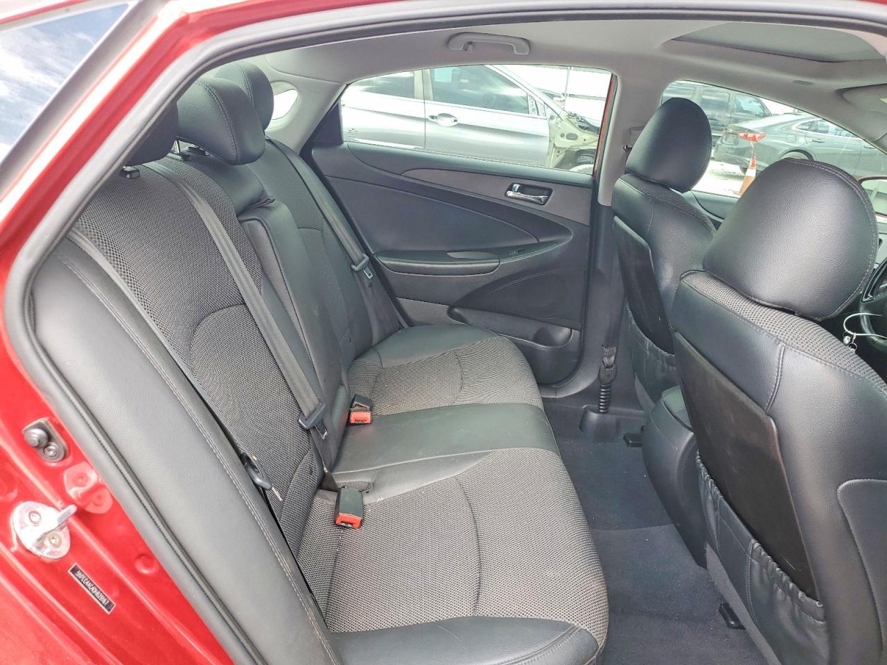 2013 HYUNDAI SONATA