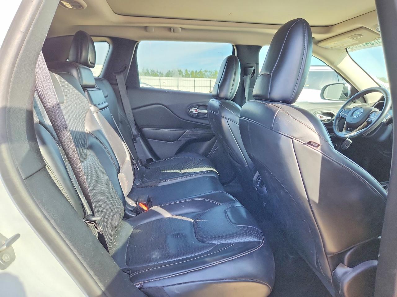 2016 JEEP CHEROKEE