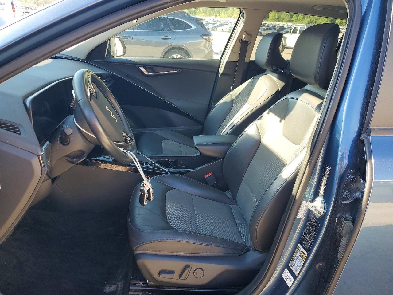 2023 KIA Niro