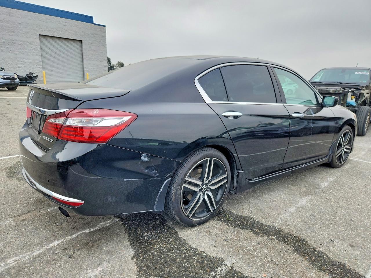 2017 HONDA ACCORD
