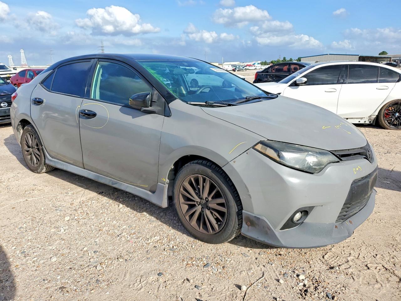 2016 TOYOTA COROLLA