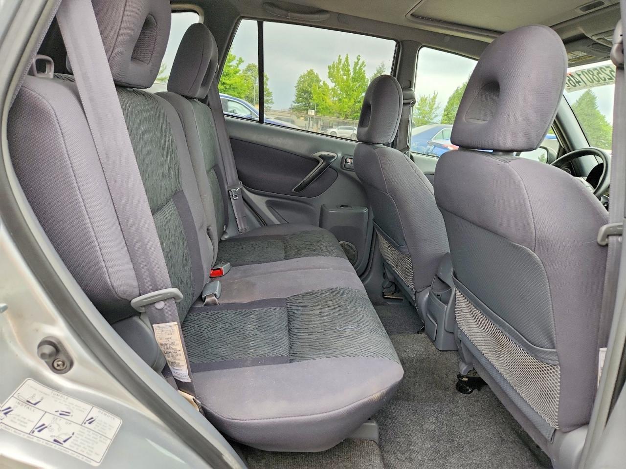 2002 TOYOTA RAV4