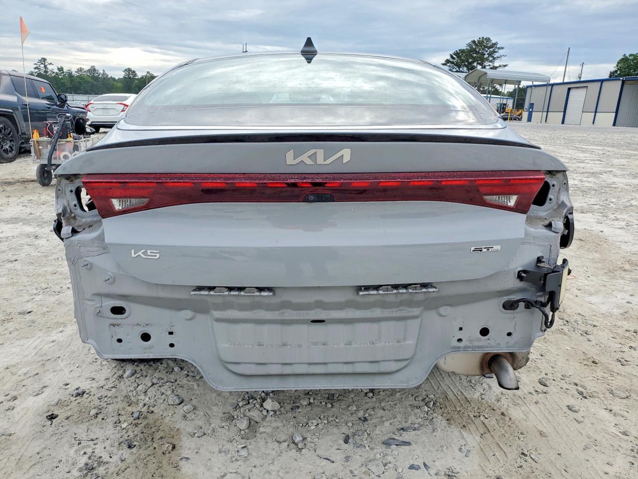 2023 KIA K5