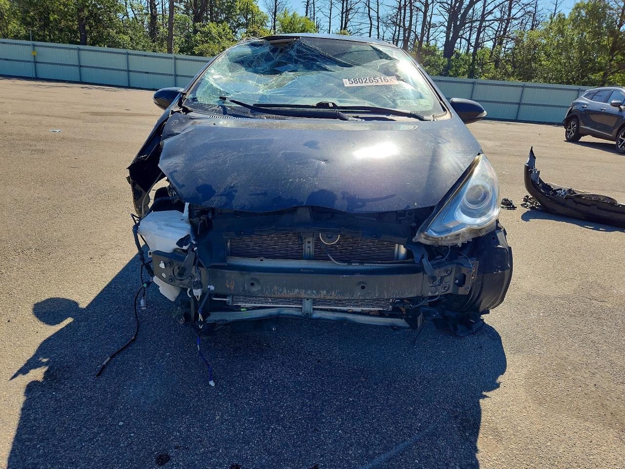 2015 TOYOTA Prius c