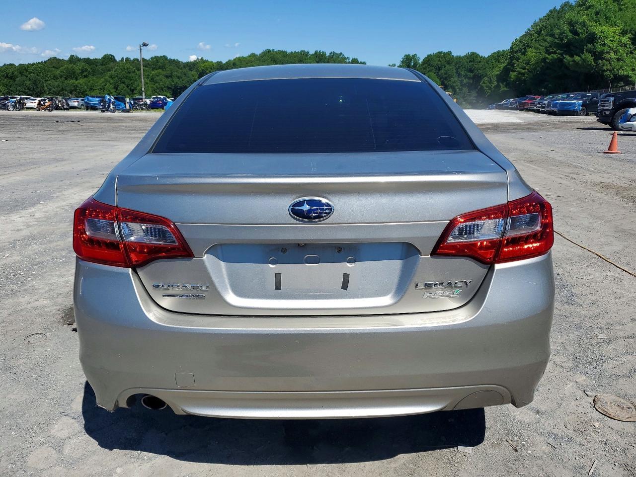2016 SUBARU Legacy