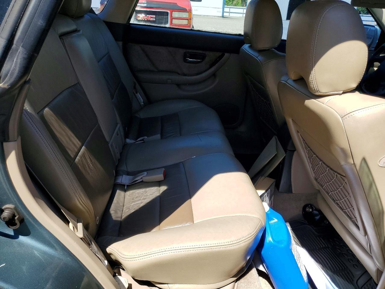 2001 SUBARU Legacy