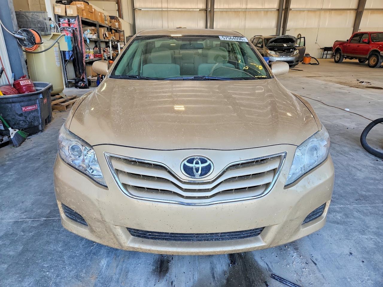 2010 TOYOTA CAMRY