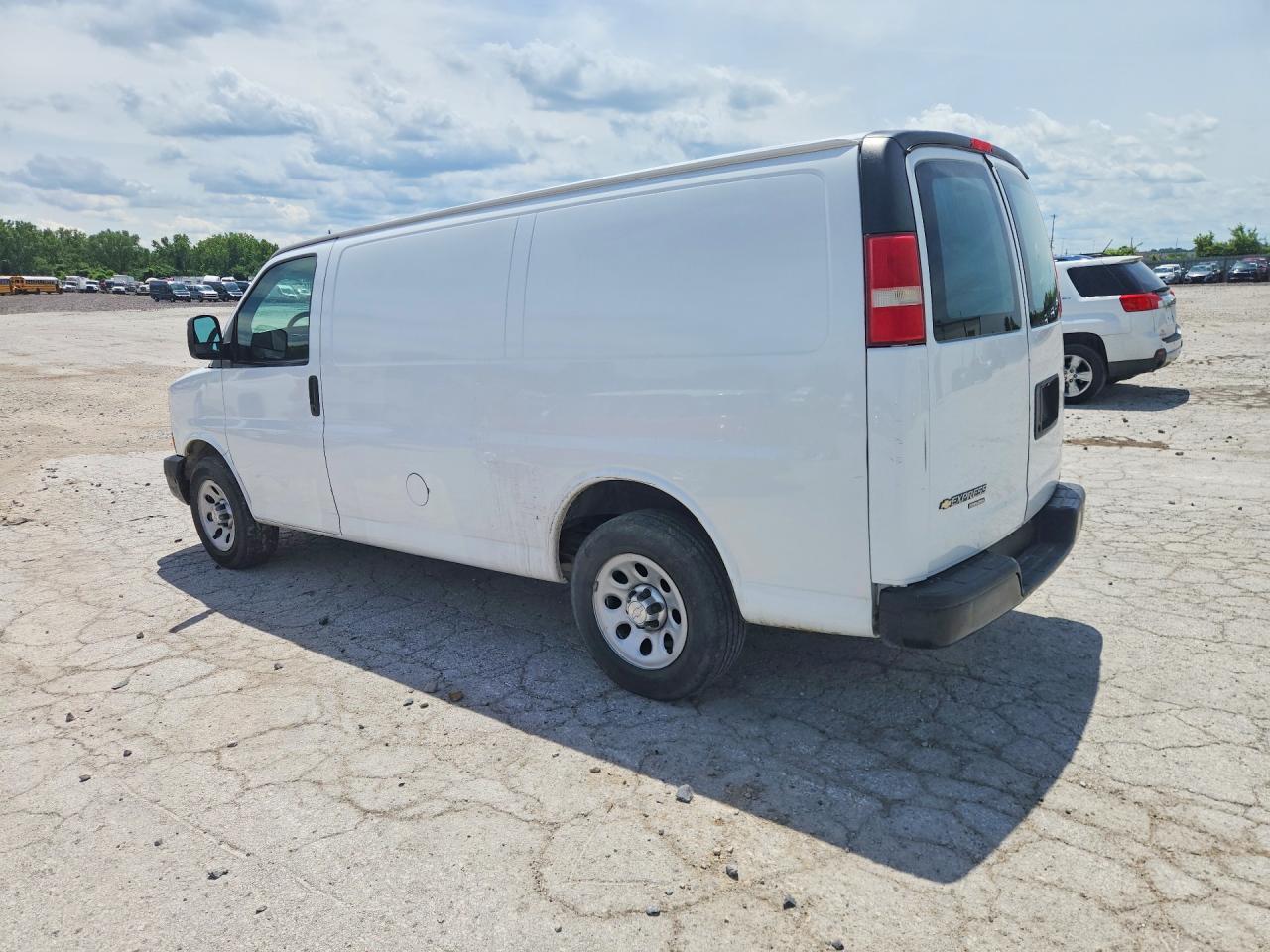 2014 CHEVROLET Express 1500