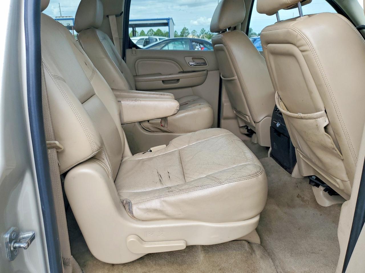 2013 CADILLAC Escalade ESV