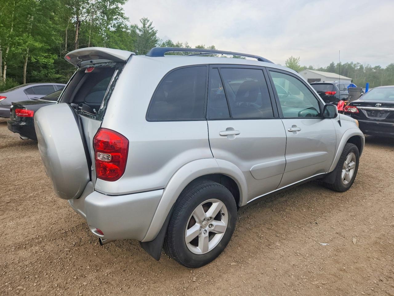 2004 TOYOTA RAV4