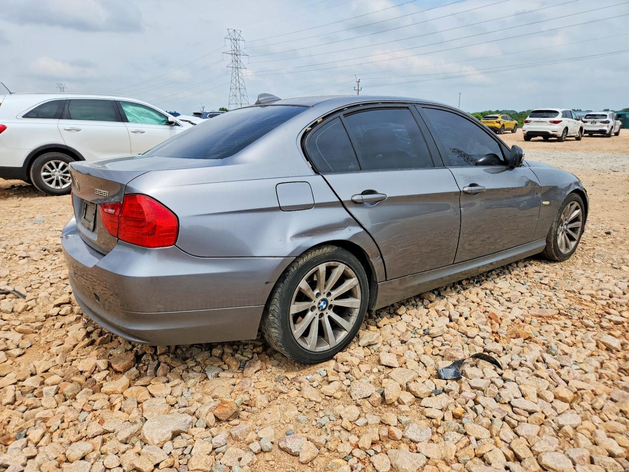 2011 BMW 3 SERIES
