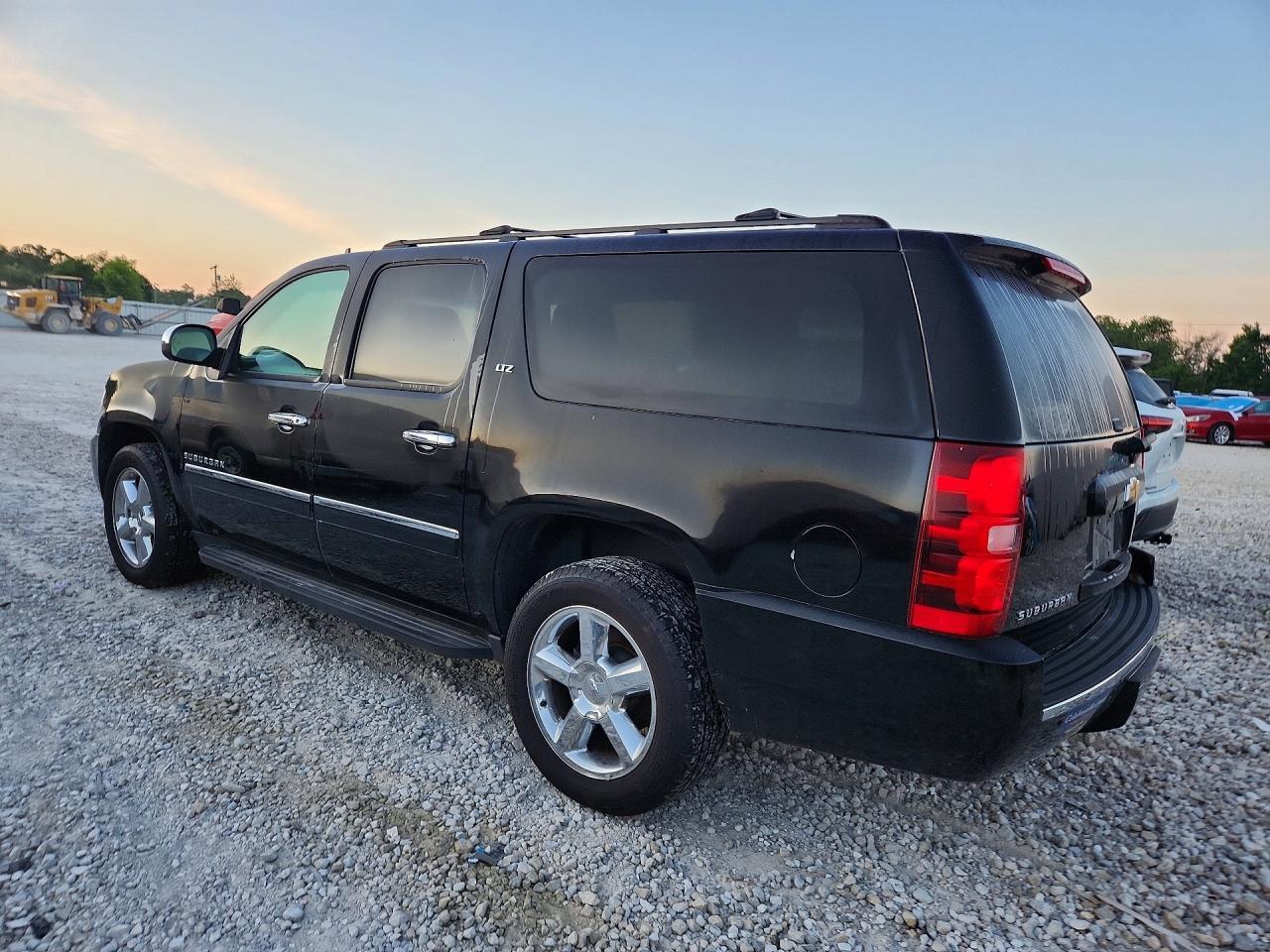 2014 CHEVROLET Suburban