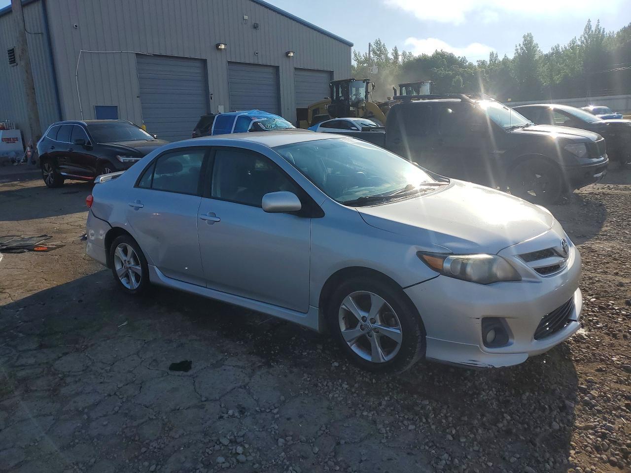 2011 TOYOTA COROLLA
