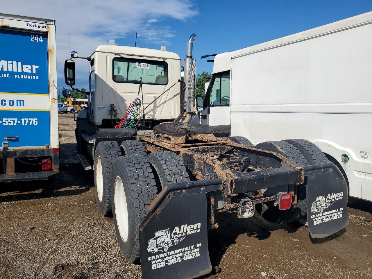 2004 MACK 600 Rd600