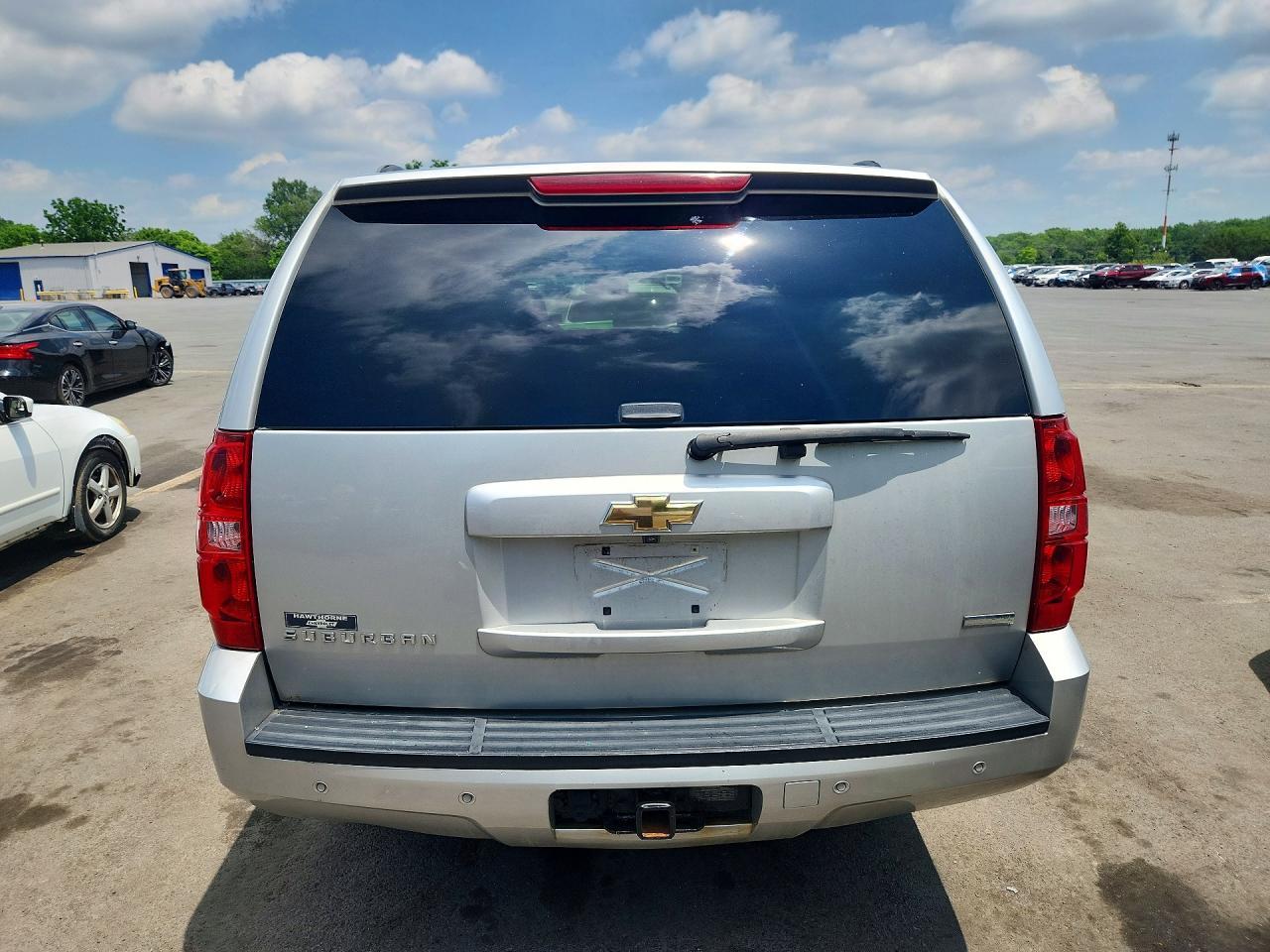 2011 CHEVROLET Suburban