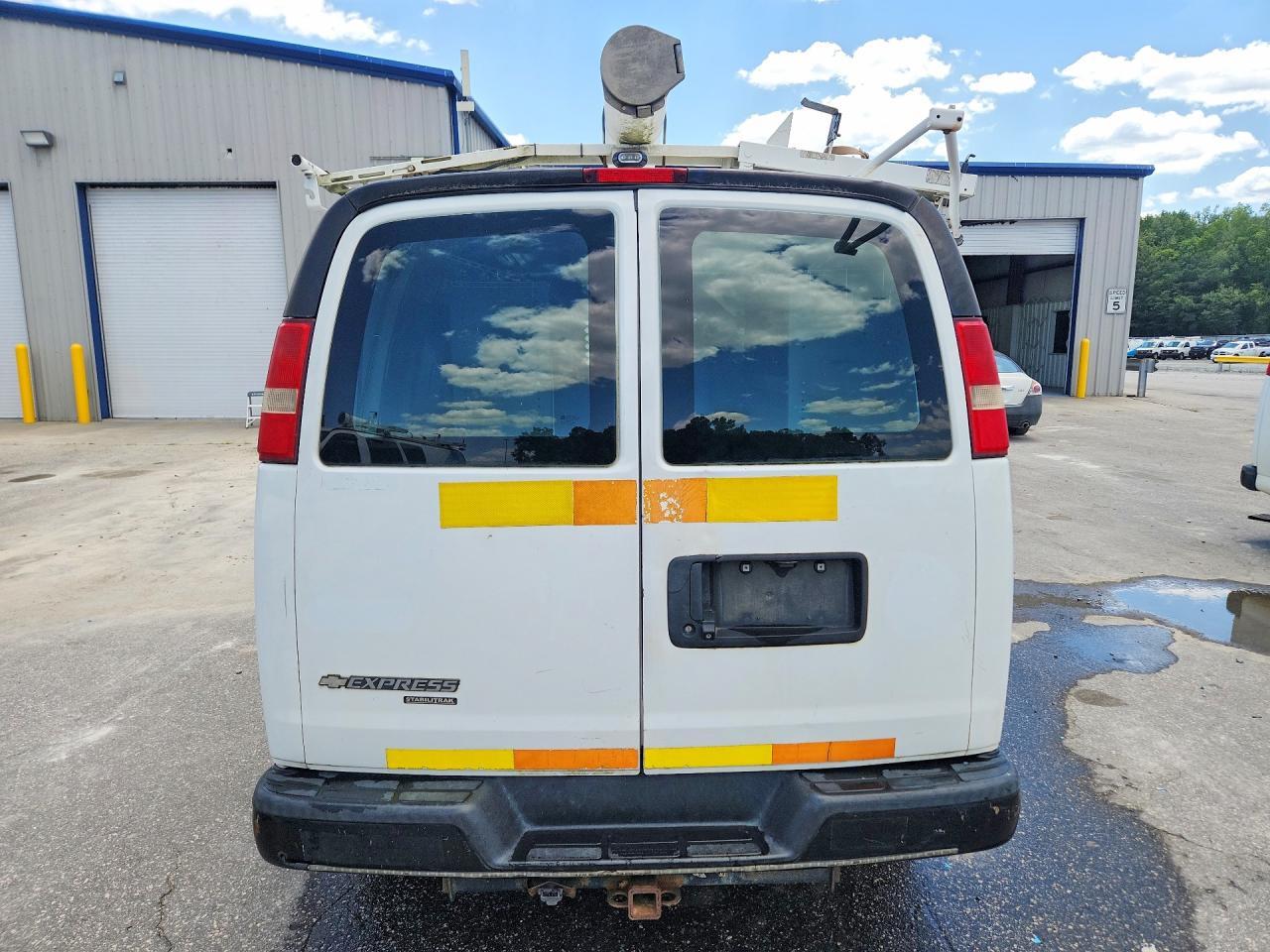 2013 CHEVROLET EXPRESS 2500